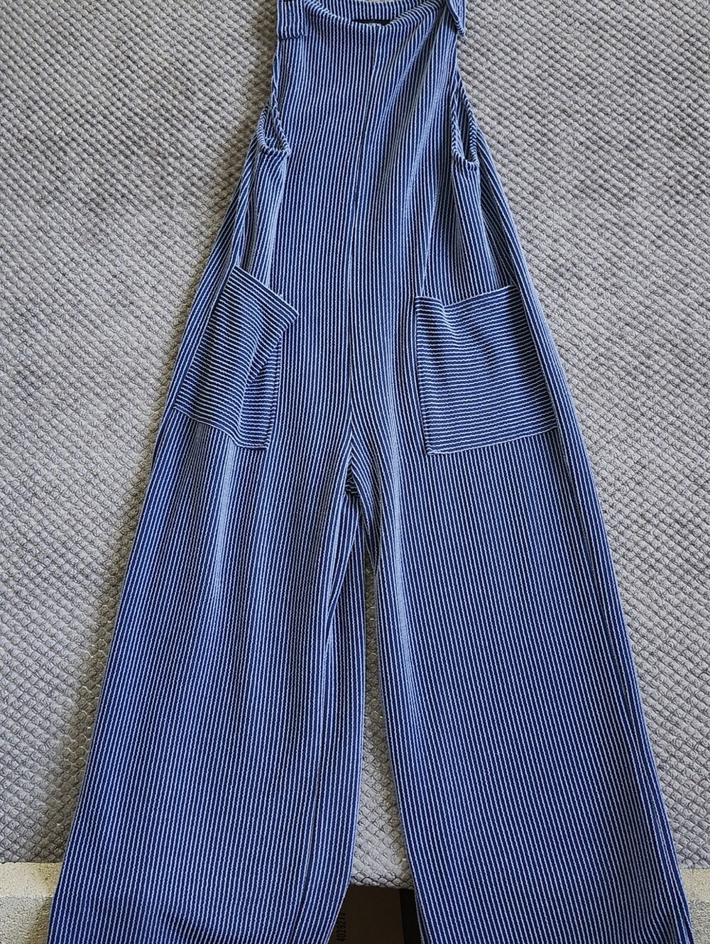 Dokotoo Wide-Leg Striped Jumpsuit - Blue M